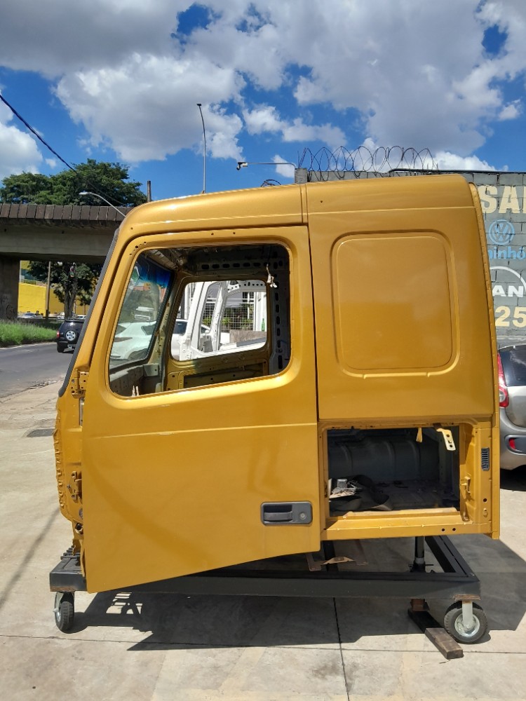 CABINE VOLVO FH 12 13 COM PORTAS 3