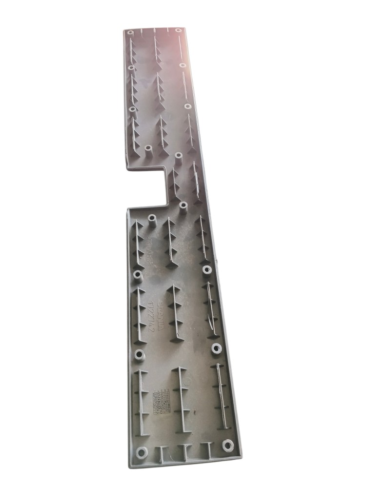 ACABAMENTO MOLDURA FRISO ORIGINAL SCANIA PGR – 1722742 2
