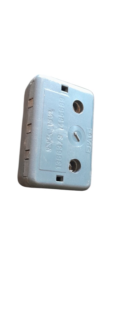 Suporte Quebra Sol Original Scania – 1495689 2