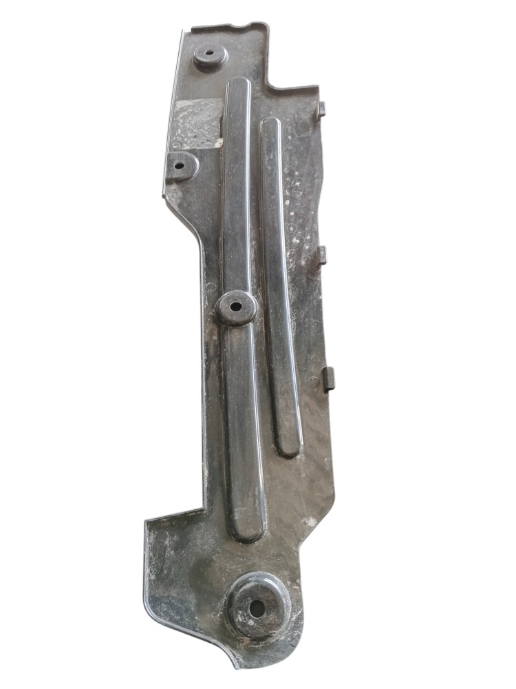 PLACA PROTEÇÃO FAROL LE VOLVO FH – 20507020 2
