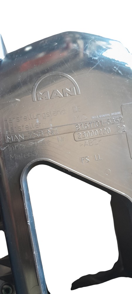 ACABAMENTO DO PAINEL ORIGINAL MAN TGX – 81617016452
