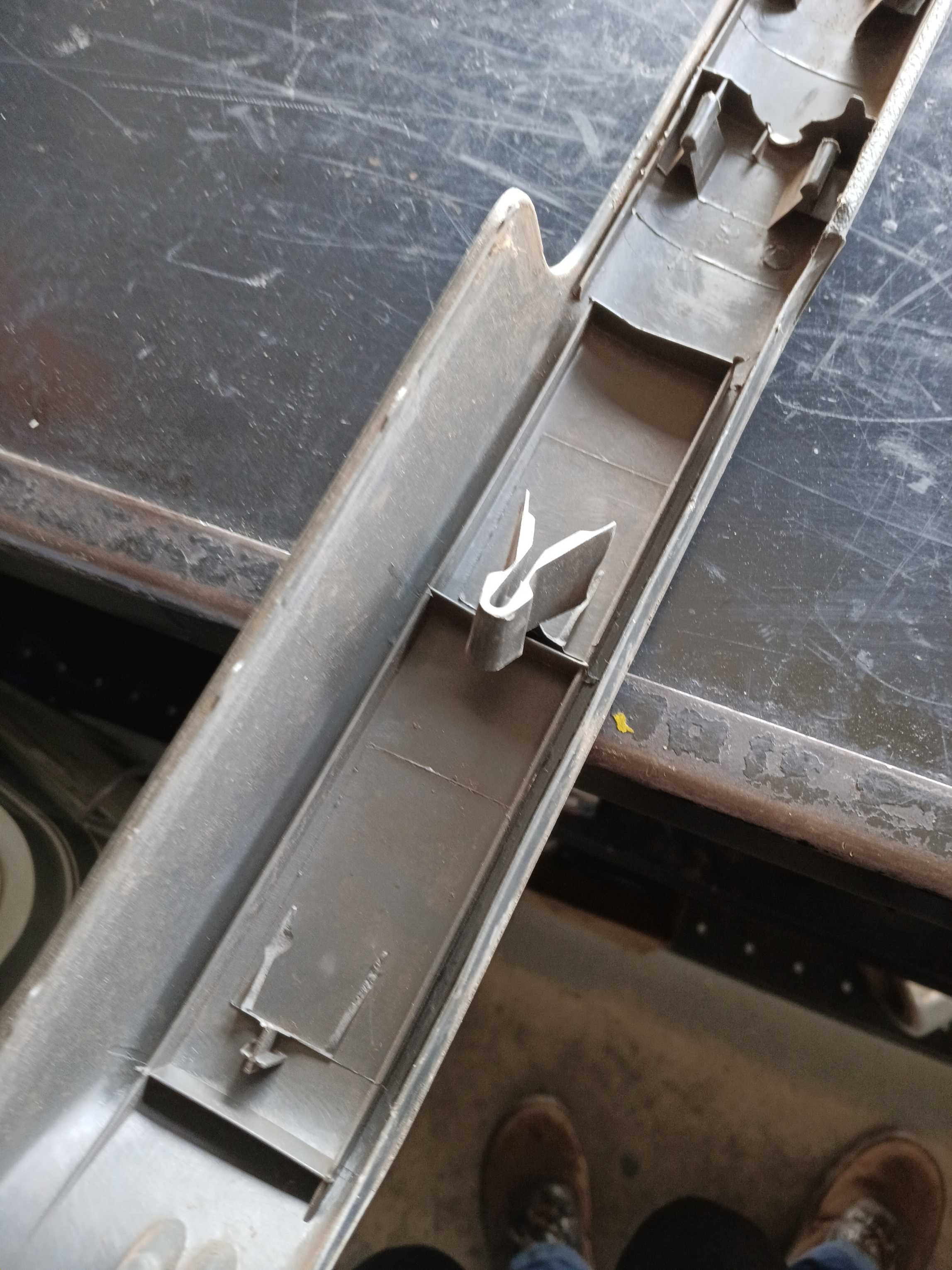 MOLDURA PAINEL LD ORIGINAL VOLVO FH FM – 20360440