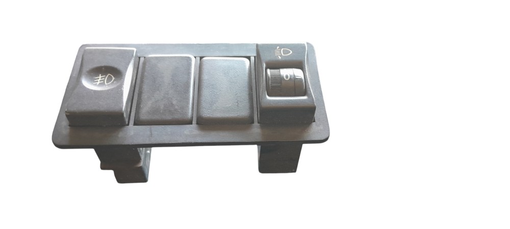 Moldura Painel Original Mercedes Benz Atego C/ Interruptores 2