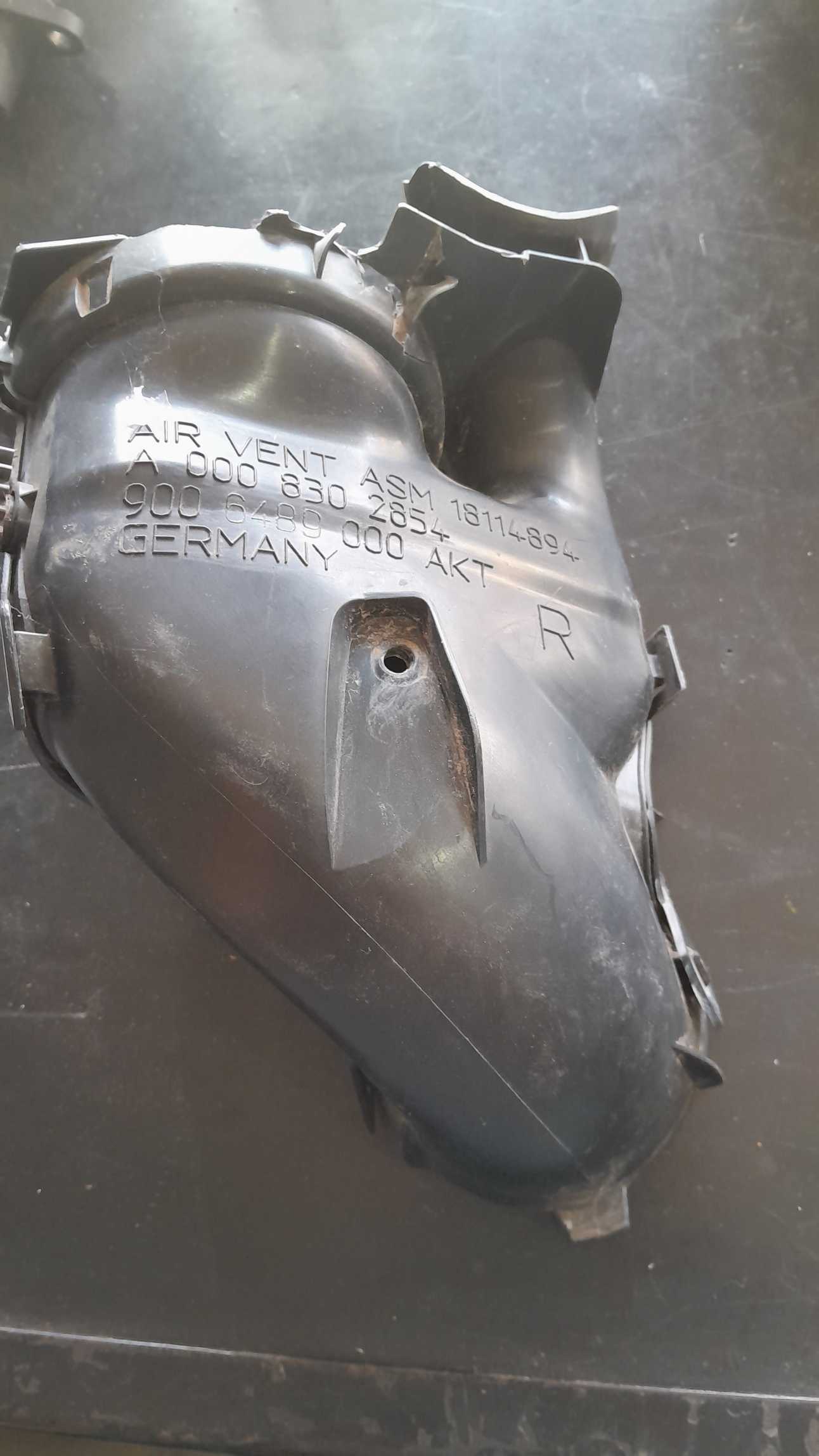 SUPORTE DIFUSOR VENTILAÇÃO PORTA LD MERCEDES A0008302854 2