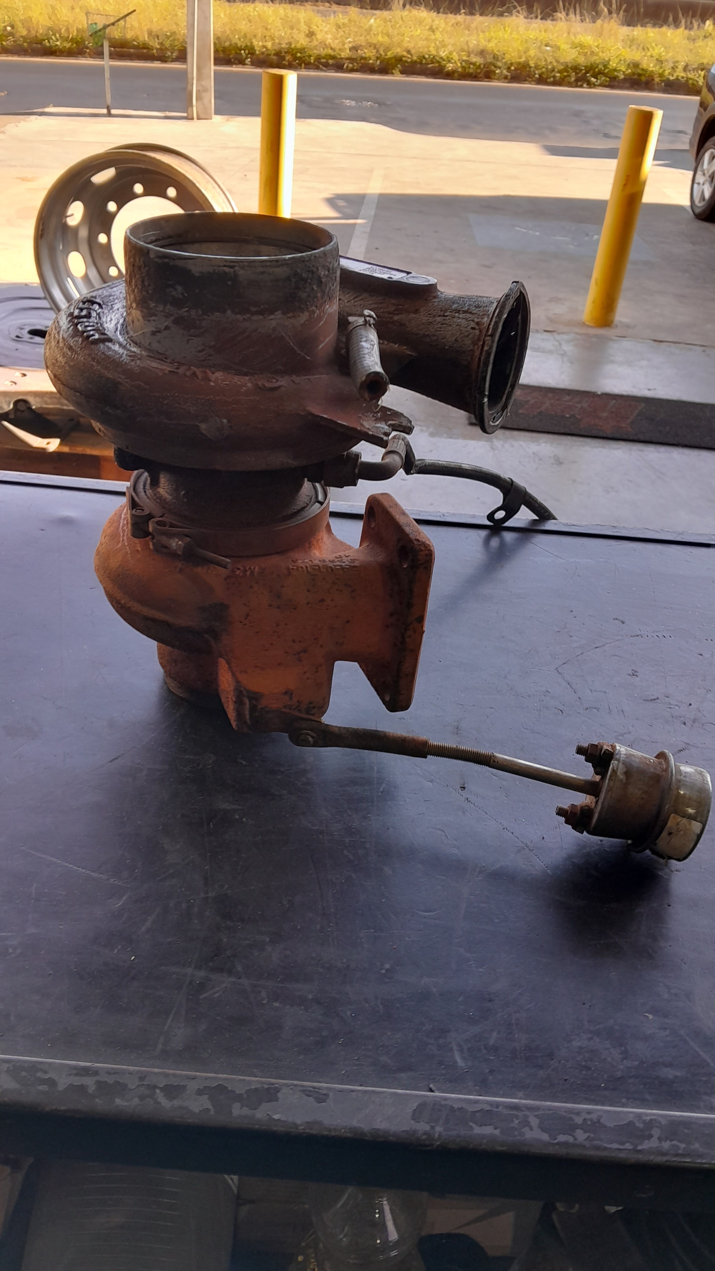 TURBINA MOTOR CUMMINS  4038685 2