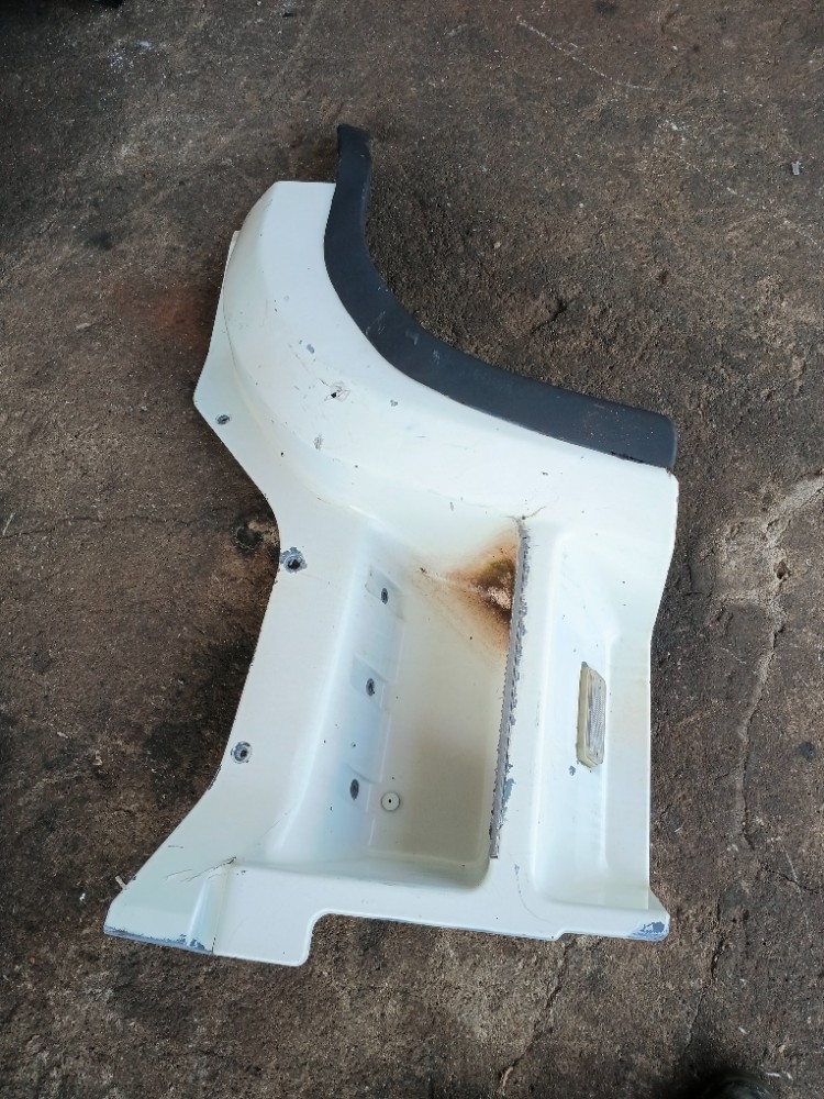 PARALAMA DO ESTRIBO ORIGINAL DAF CF 2