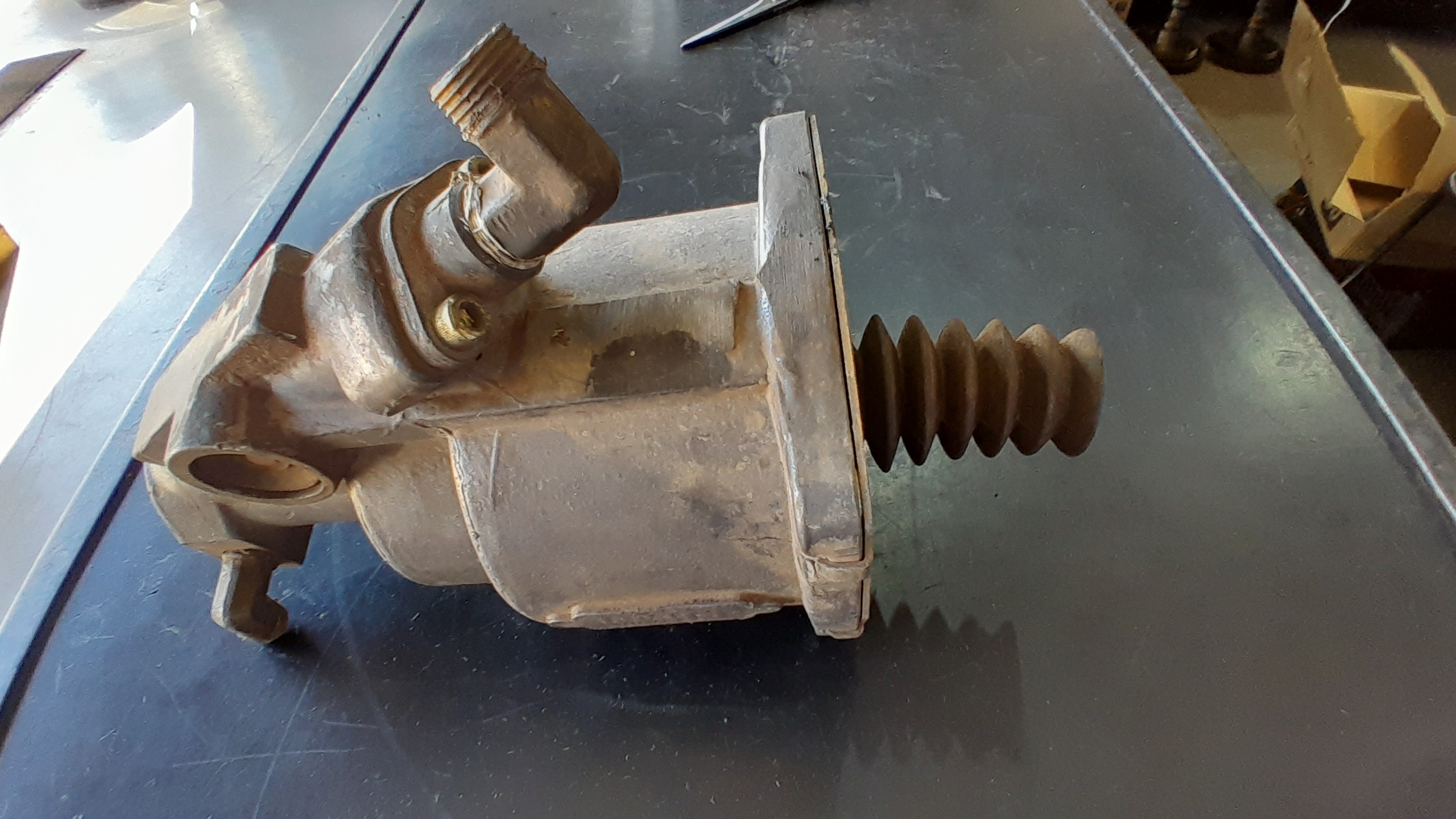 SERVO DE EMBREAGEM ORIGINAL VOLVO  177005 2