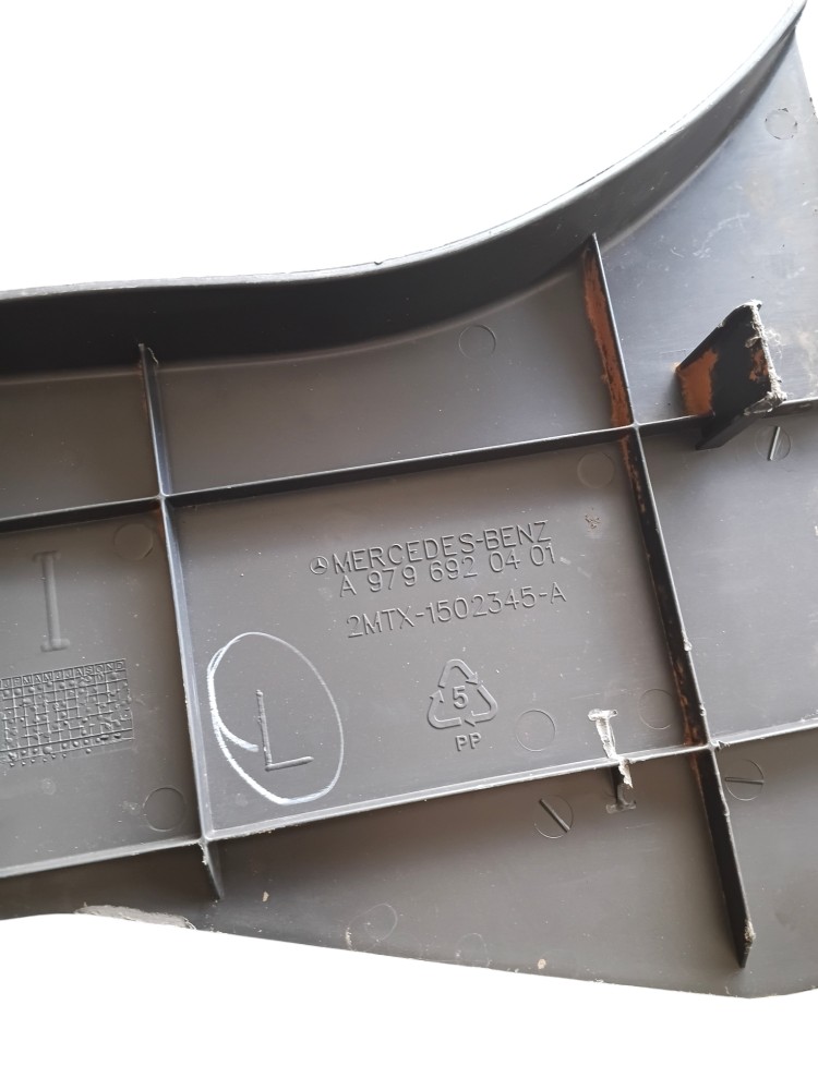 COBERTURA COLUNA INFERIOR LE ORIGINAL MERCEDES – A9796920401 2