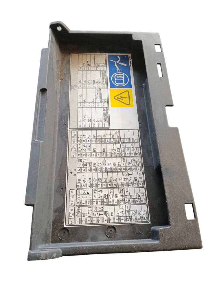 TAMPA CAIXA FUSÍVEIS ORIGINAL SCANIA S5 – 2166737 2