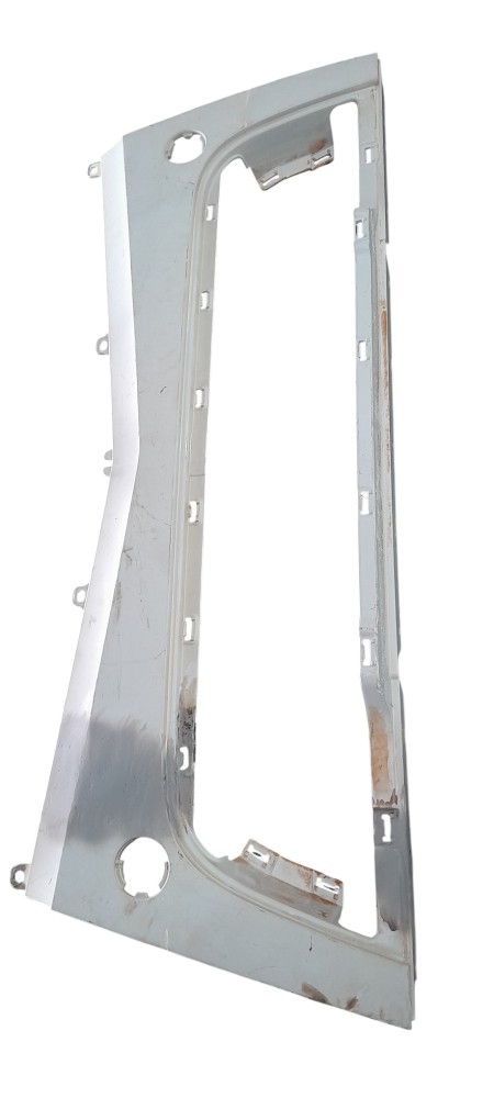 Moldura Central Parachoque Original Mercedes Benz Actros New