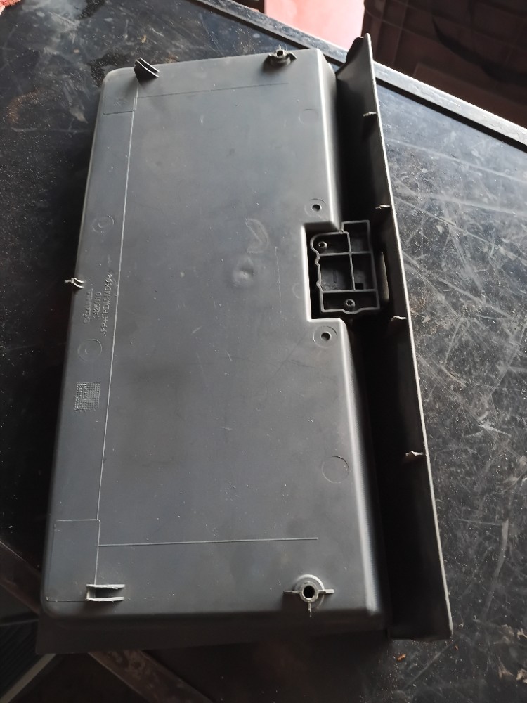 TAMPA CONSOLE PAINEL ORIGINAL SCANIA PGR – 1425010