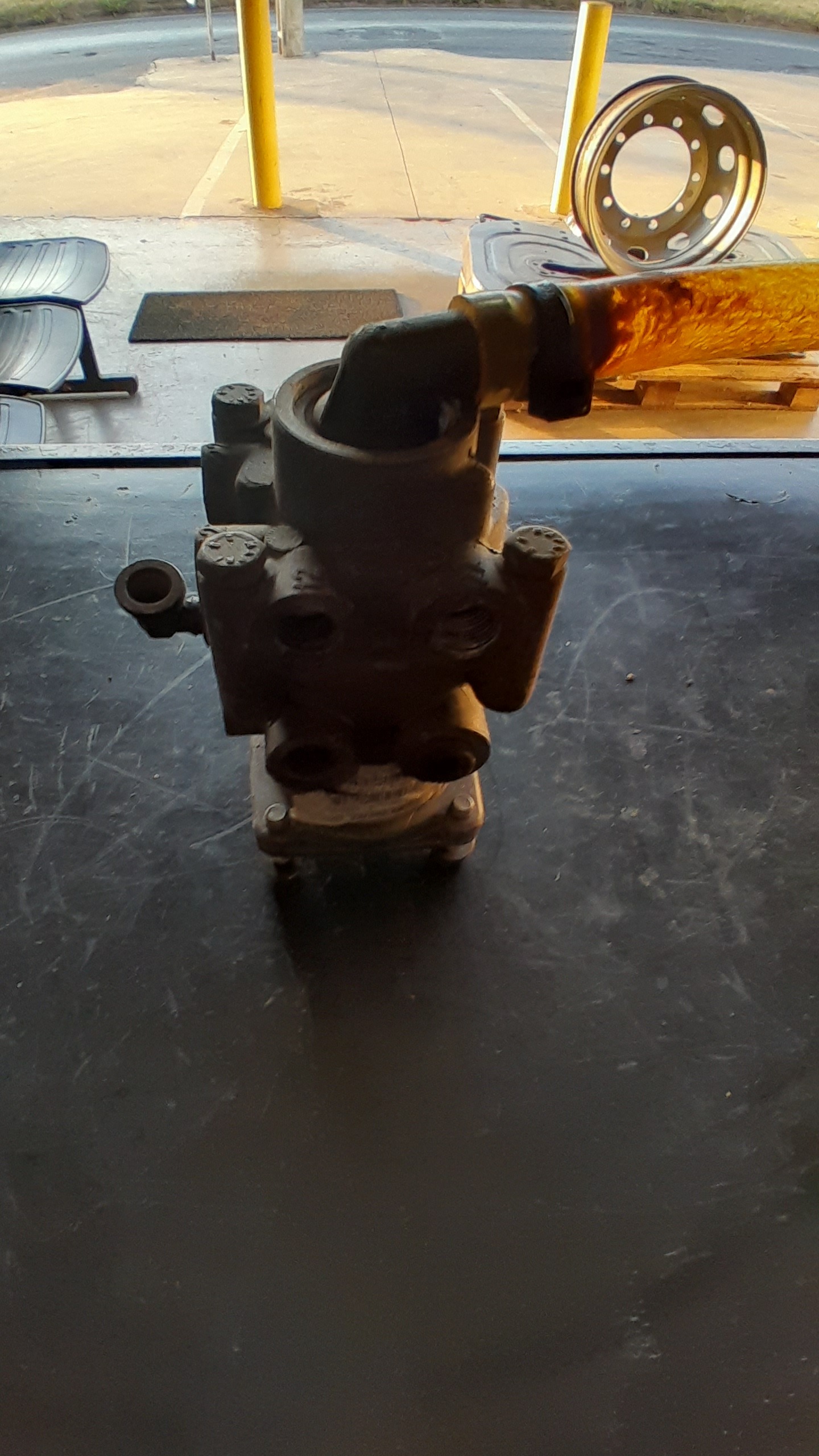VÁLVULA PEDAL DE FREIO VOLVO FH  21541312 3