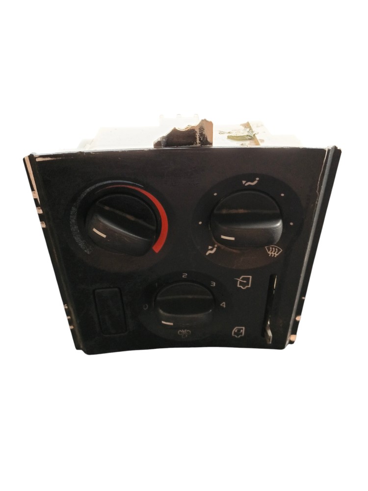 PAINEL CONTROLE AR ORIGINAL VOLVO FH – 20443730 3