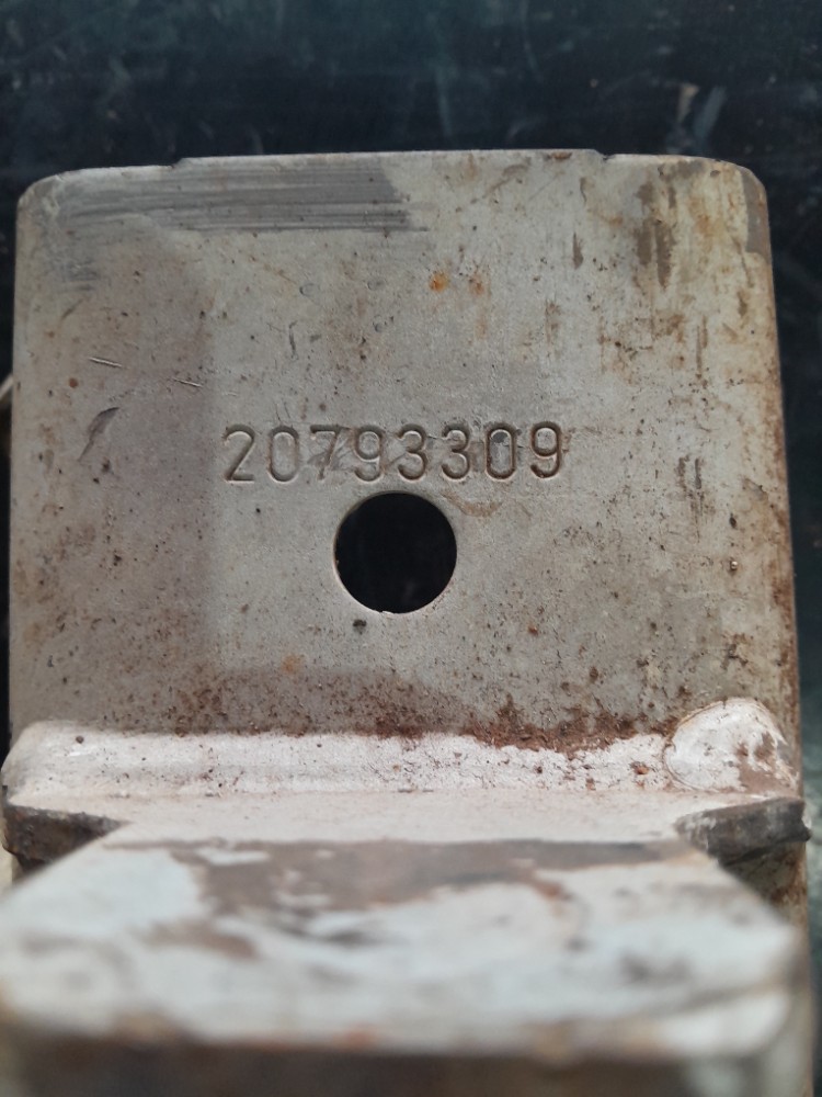 Suporte Original Volvo – 20793309 5