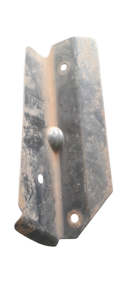 Chapa Suporte Radiador Le Original Scania S4 – 1377037 2