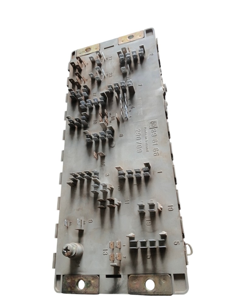 CENTRAL ELETRICA ORIGINAL SCANIA 112 – 290709