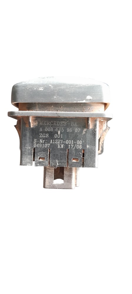 Botão Informações Original Mercedes Benz Atego – A0085459607 3