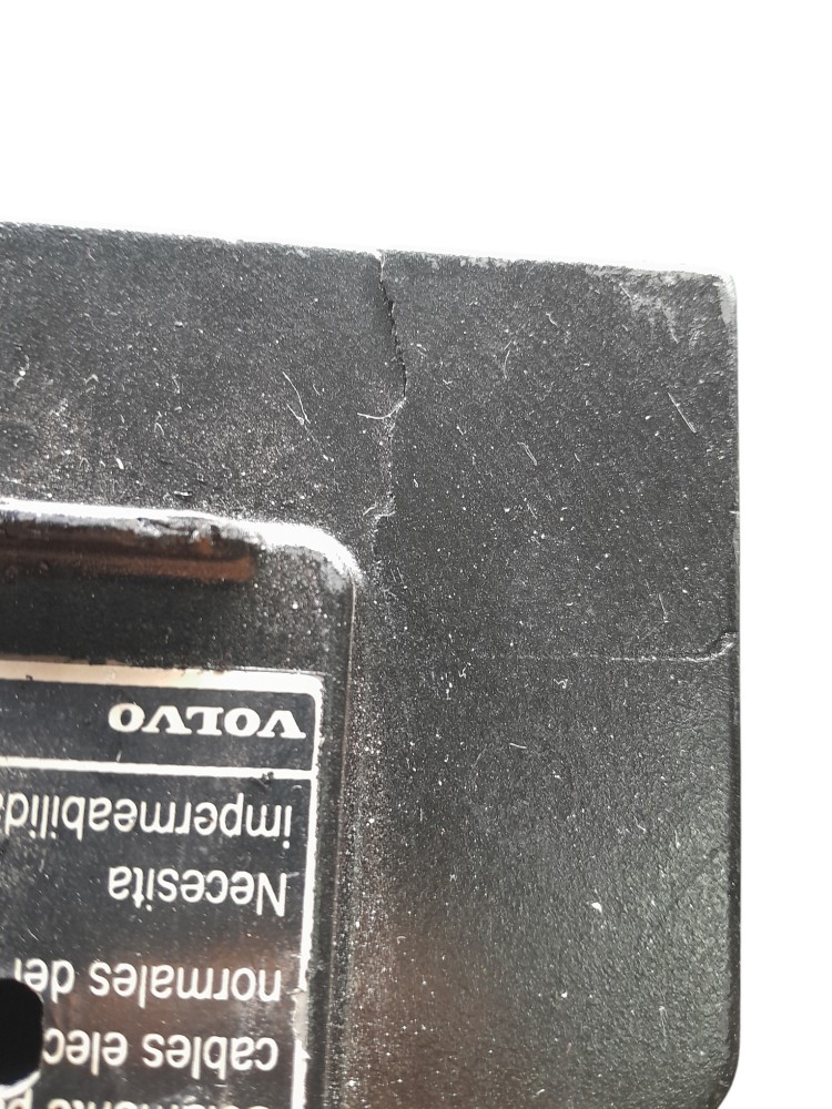 Acabamento C/ Tampa Suporte Cabine Volvo Original – 3173164 4