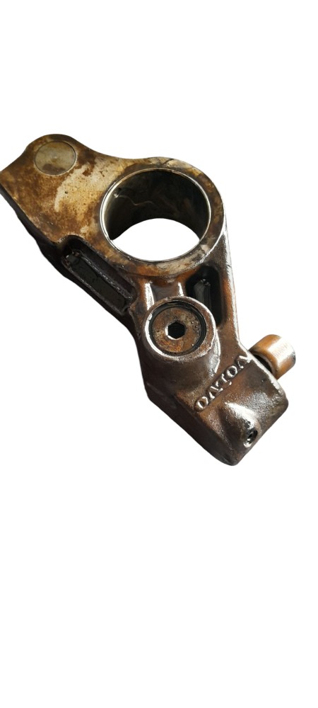 BALANCIM DE ADMISSÃO ORIGINAL MOTOR VOLVO FH D13 – 20841943 2