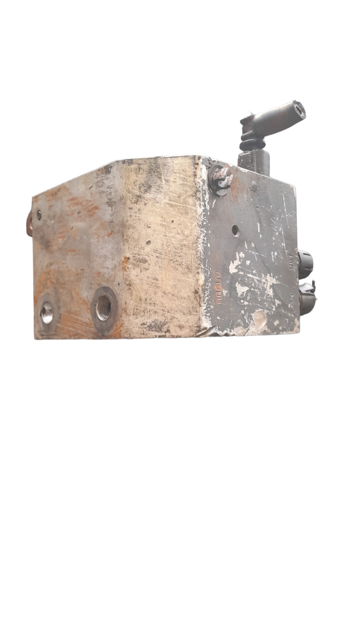 Suporte Cabeçote Filtro Motor Cummins  3356070 2