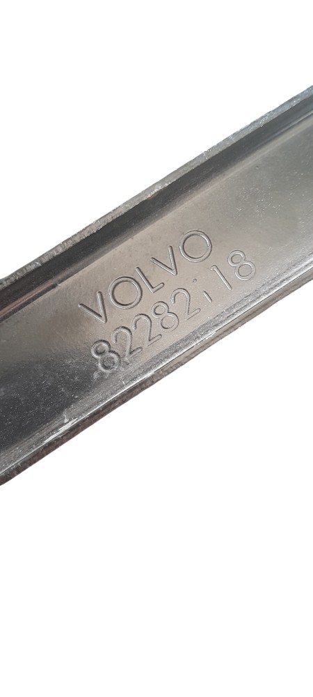 Suporte Travessa Geladeira Original Volvo Fh New – 82882118 2