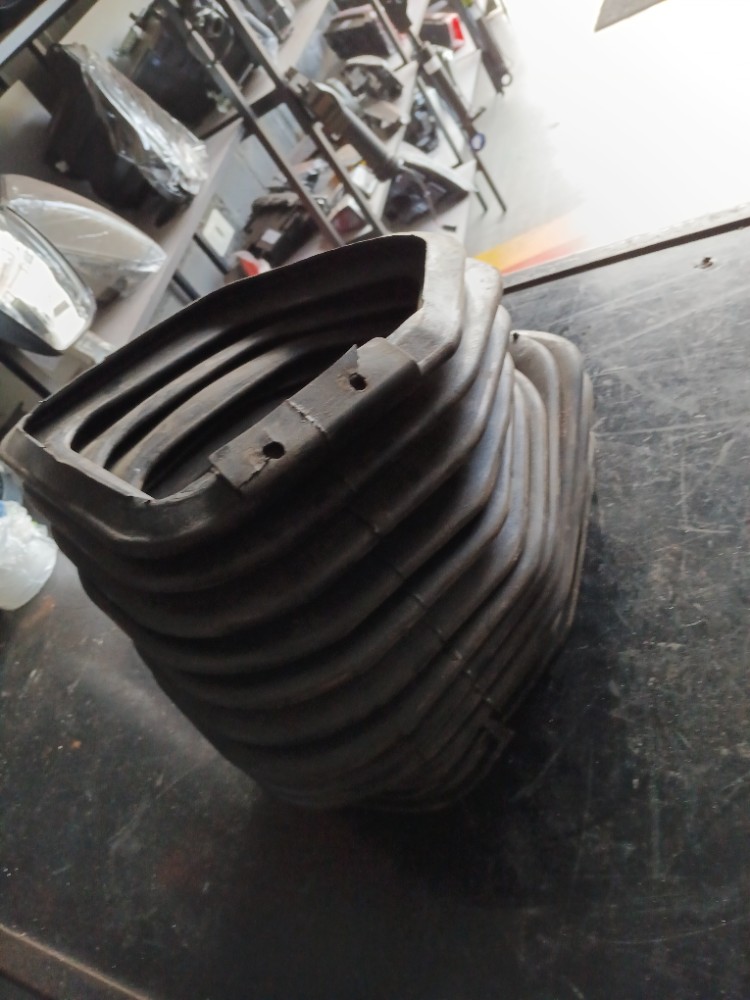 SANFONA DO DUTO DE AR SCANIA 124 S4 – 1386577