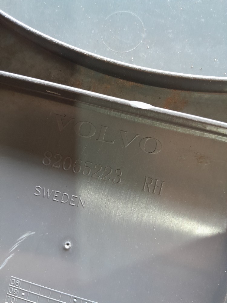 Grade Do Alto Falante Original Volvo – 82065223 5
