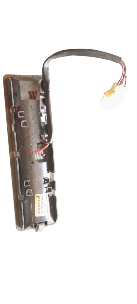LUZ INTERNA DO TETO ORIGINAL MAN TGX – 81252016276