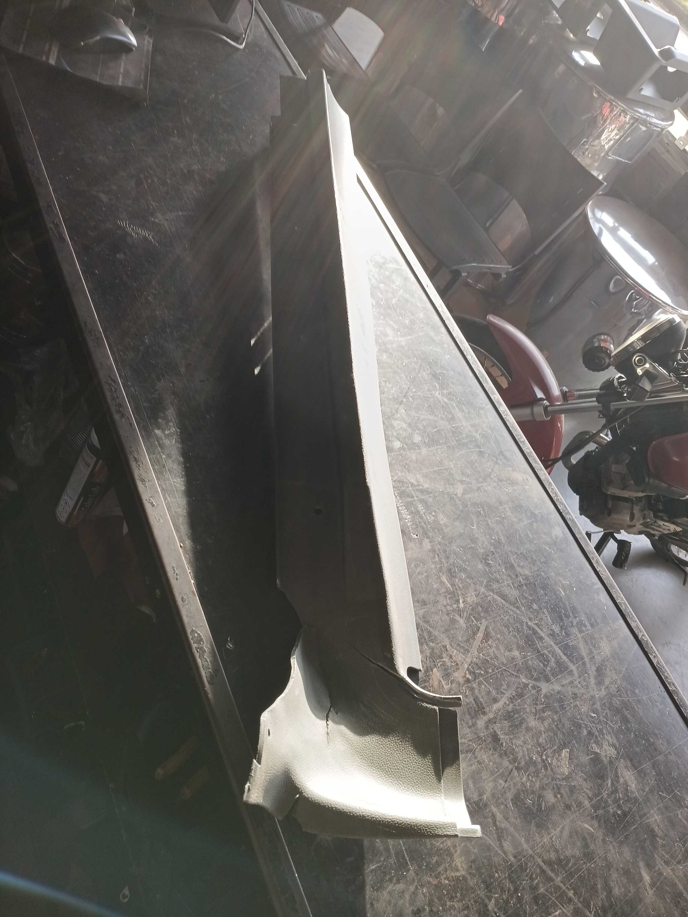 ACABAMENTO INTERNO CABINE ORIGINAL DAF CF – 1361989