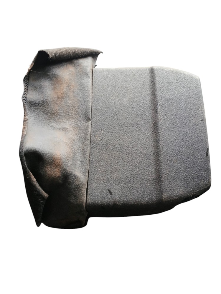 ACABAMENTO DA COLUNA ORIGINAL VW CONSTELLATION – 2R2858560A 3