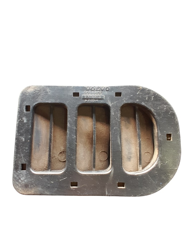 Acabamento Tampa Defletor De Ar Original Volvo Fh – 1098606 2