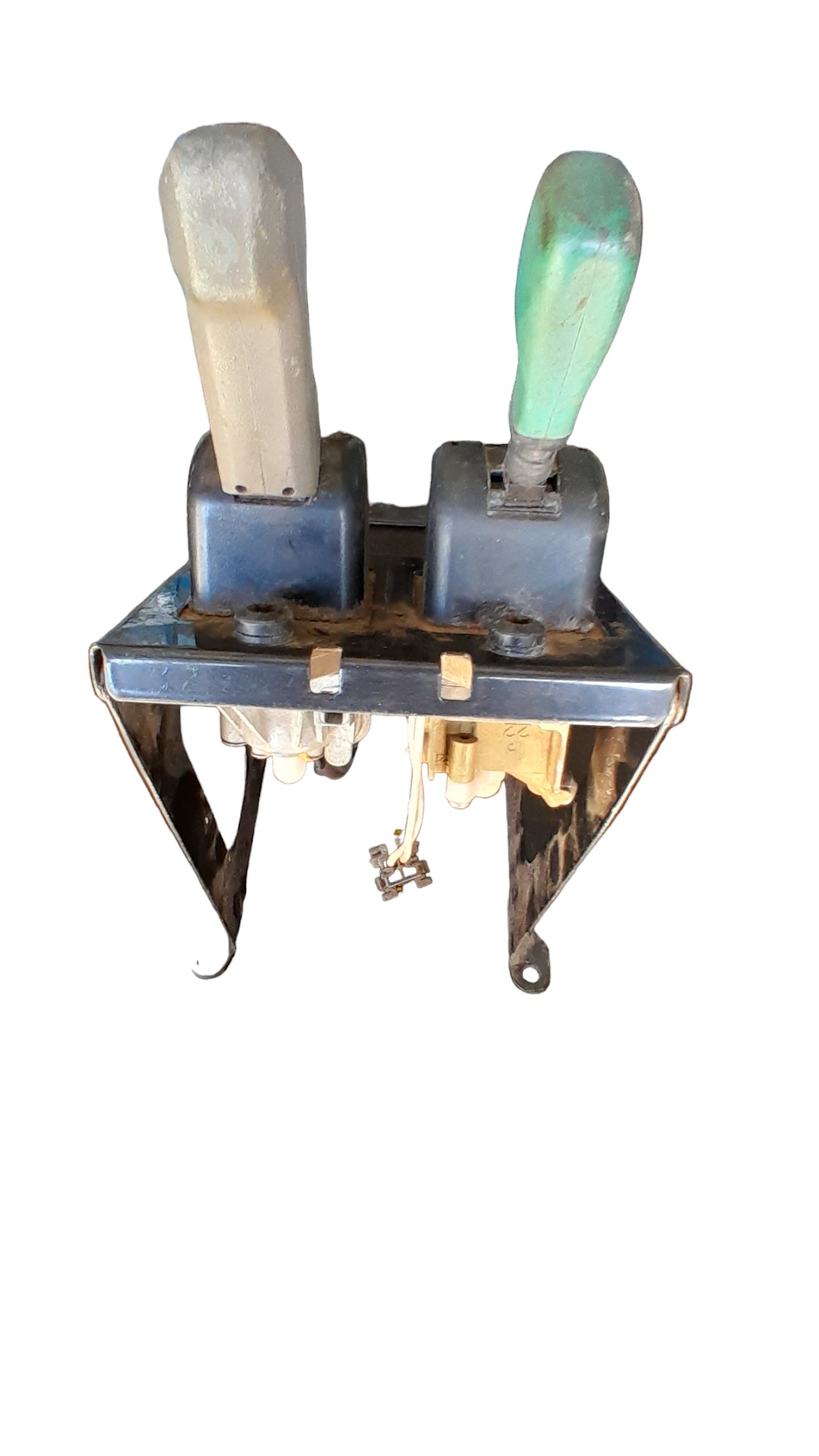 Conjunto Válvula Maneco Acionamento Mb 2v5607399/9617234260 2
