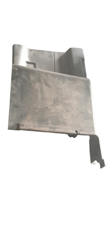 ACABAMENTO PAINEL FRONTAL ORIGINAL MAN TGX – 81625710057 2