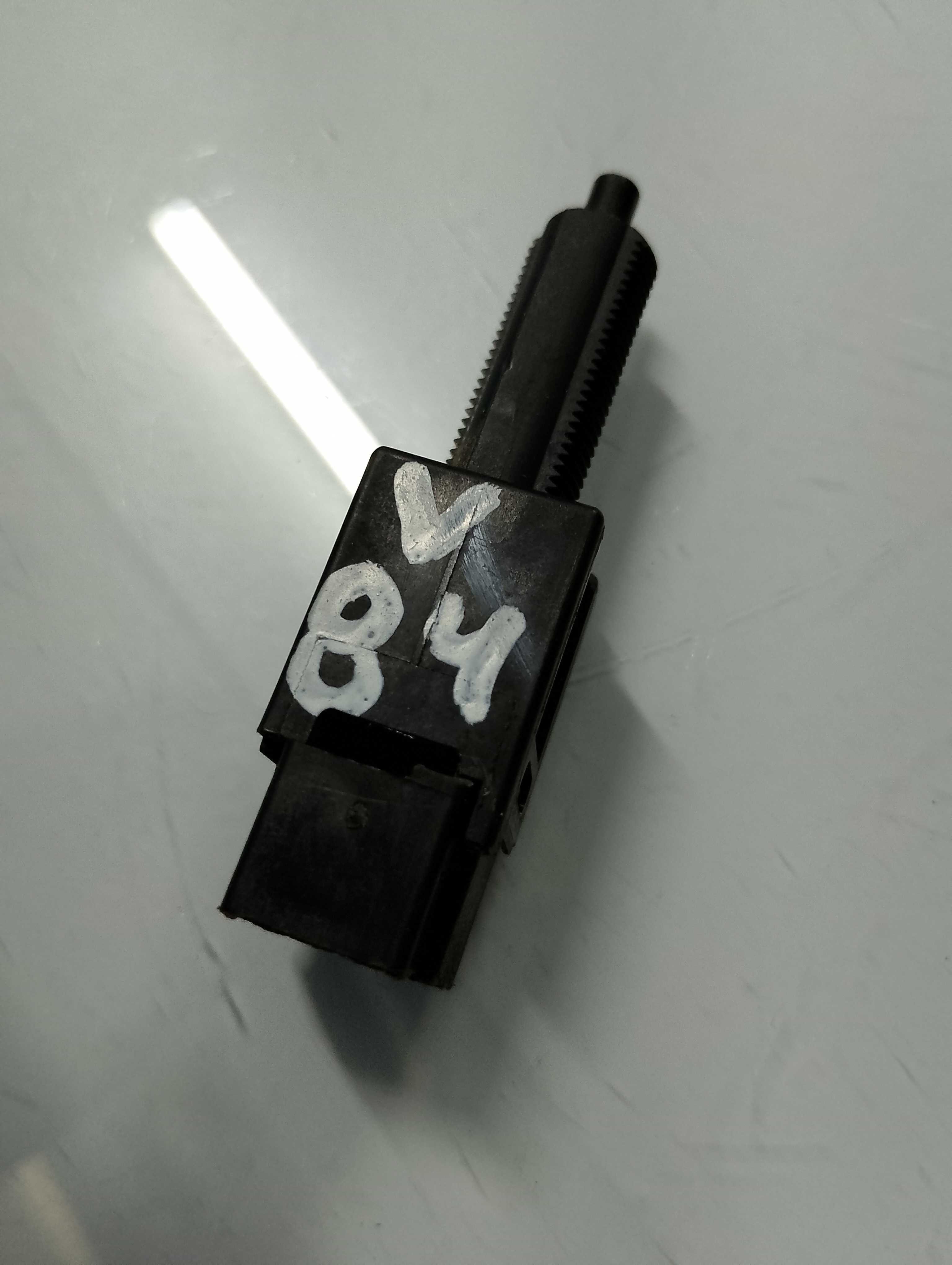 Interruptor Sensor De Pedal De Freio Nissan Versa 2014