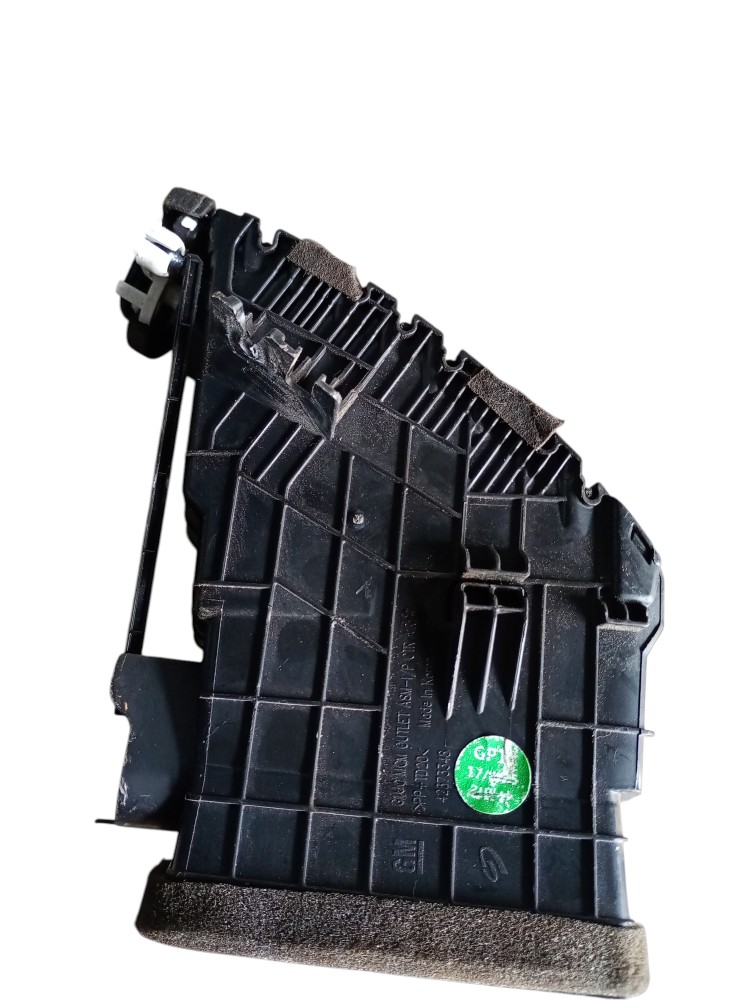 Difusor De Ar Direito Tracker Premier 2018 2
