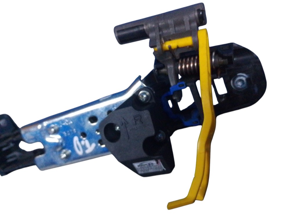 Suporte maçaneta externa tras. direita Toyota Yaris 2025 1.5 4