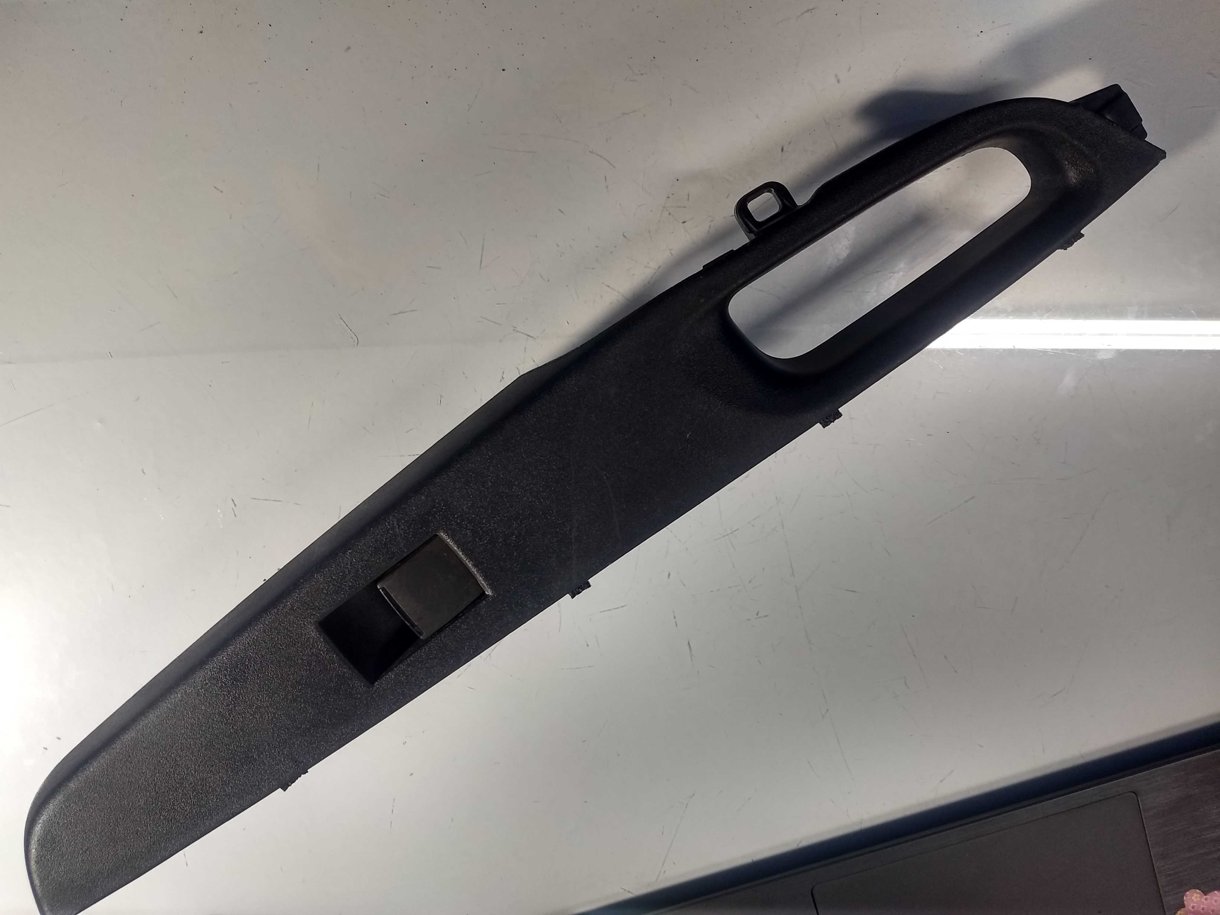 Comando Vidro Traseiro Esquerdo Toyota  Yaris 2023
