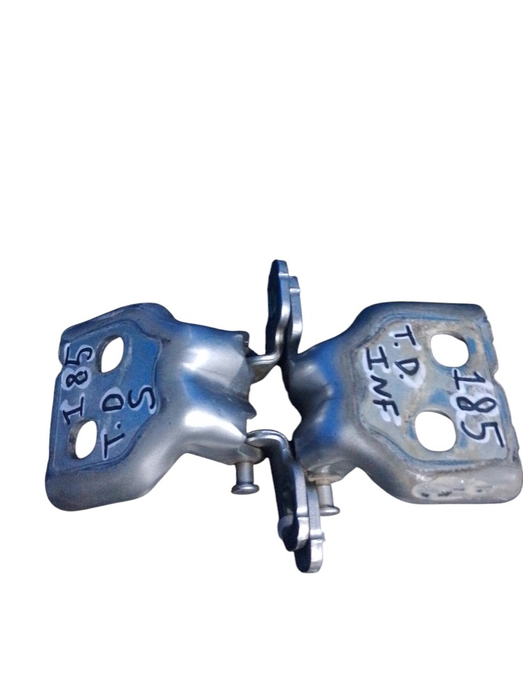 Dodradiça Da Porta T/d Renault Logan 2015/2016 Superior/ Inf