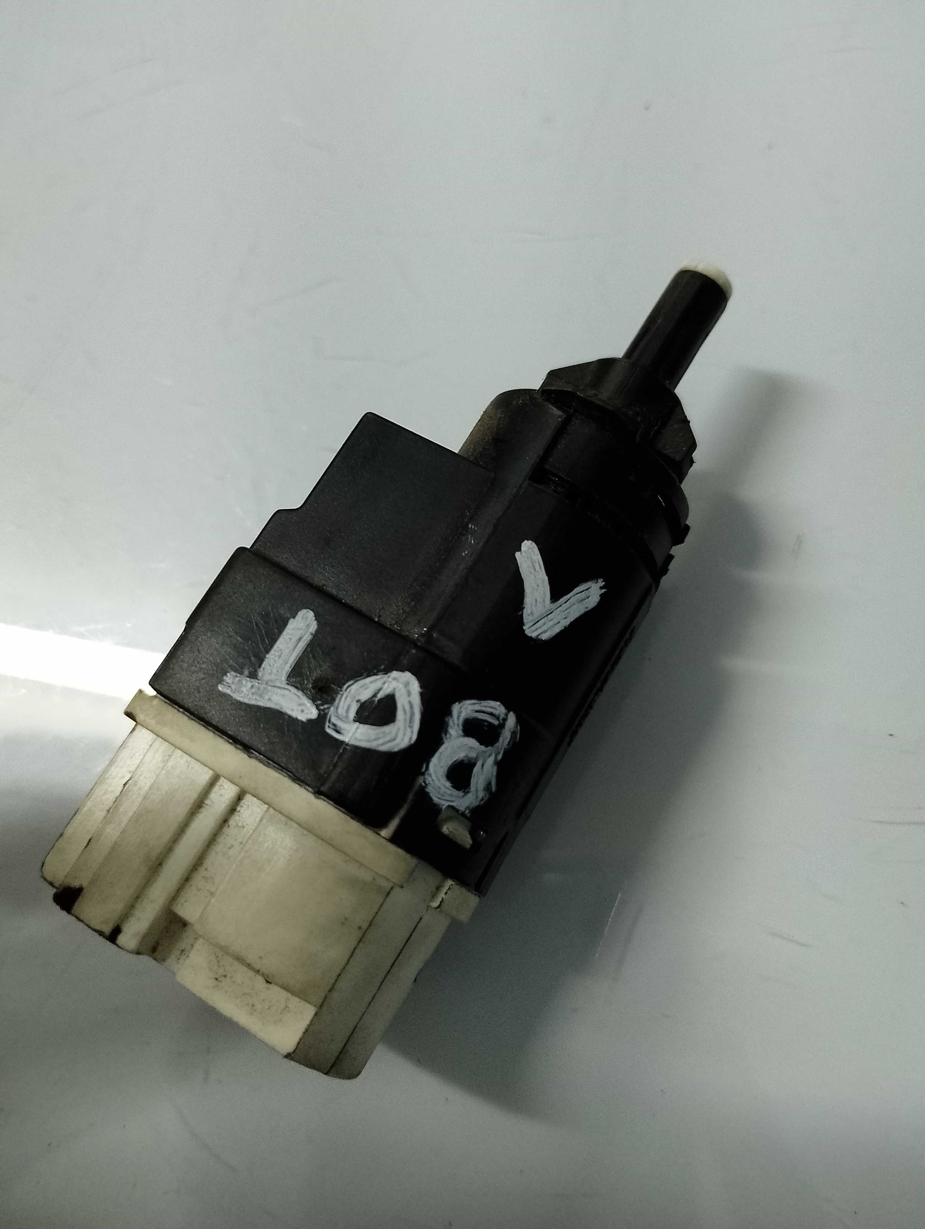 Interruptor Pedal Freio Du Renault Sandero Logan 2015 A 2019