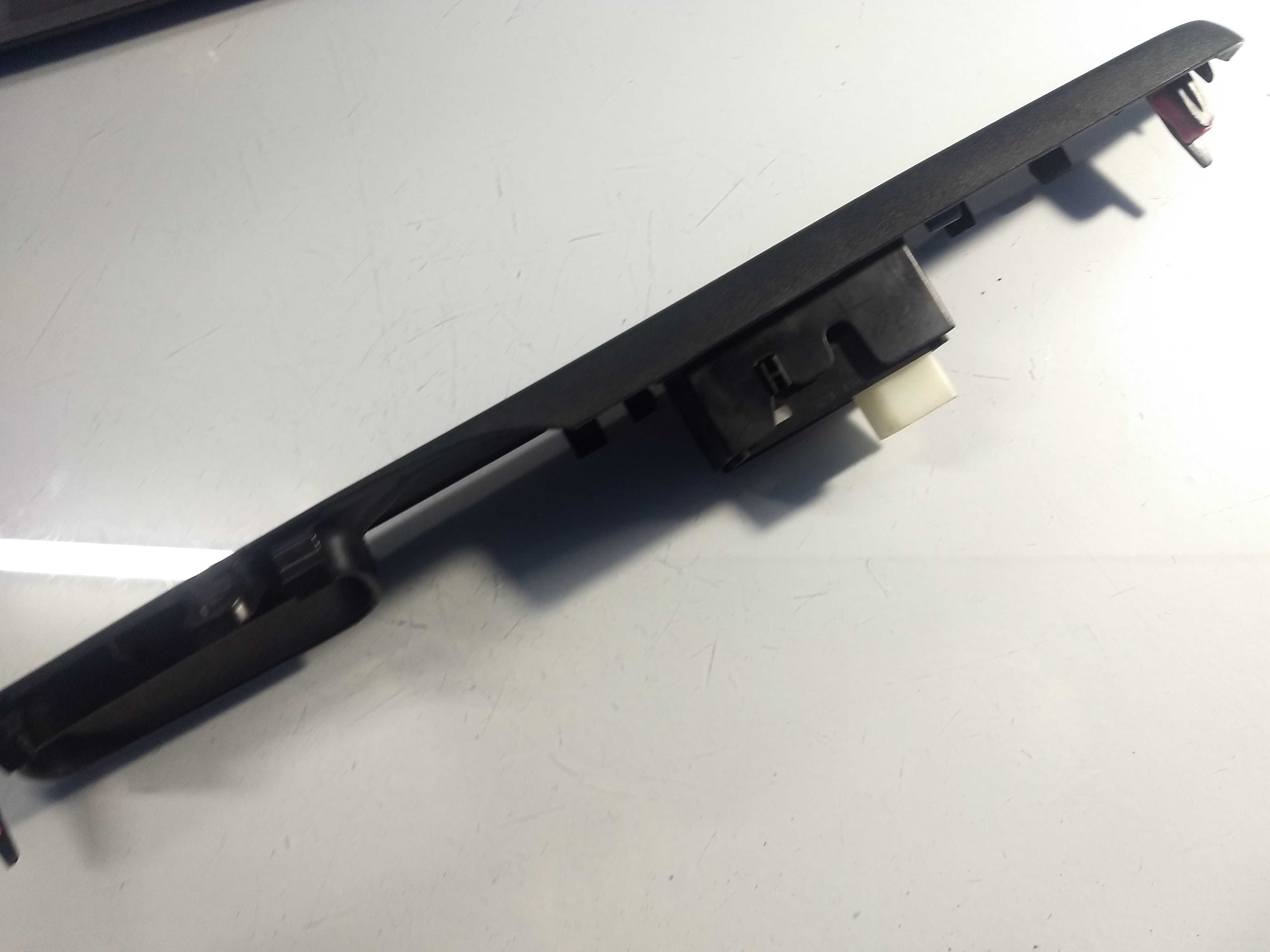 Comando Vidro Traseiro Esquerdo Toyota  Yaris 2023 3