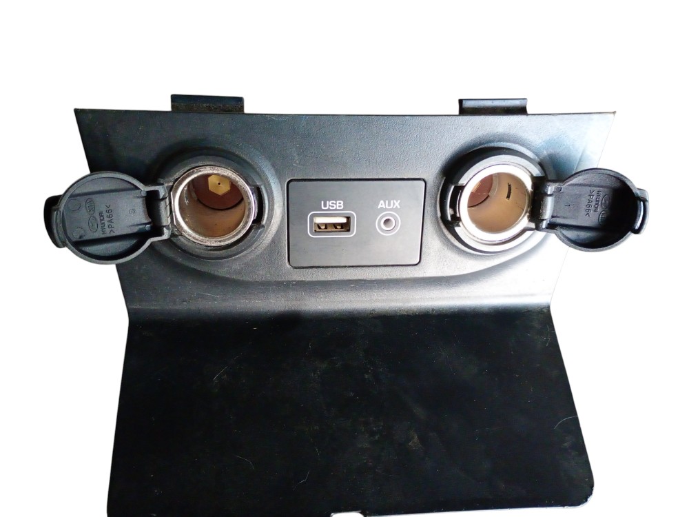Moldura Painel USB Hyundai Creta 2022 1.6 Automático