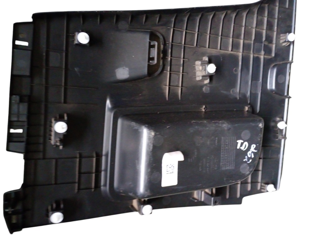 Moldura Coluna Direita Fiat Strada 2025 1.3 Manual 5