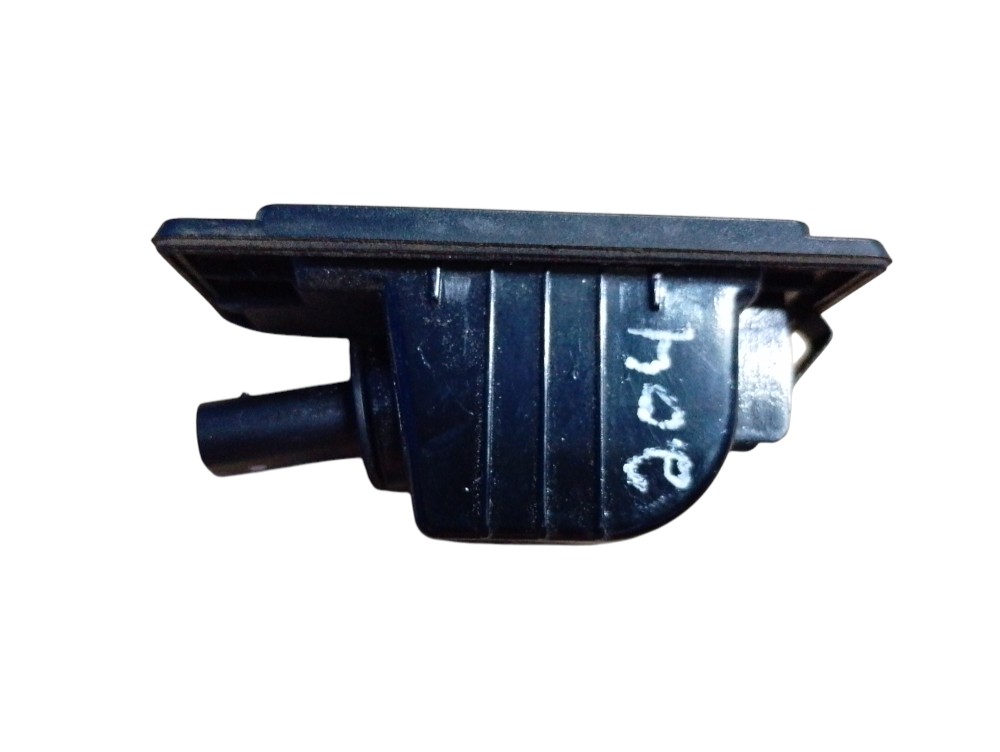 Luz Placa Plus 1.0 Gm Onix Tracker 2020 A 2023 3