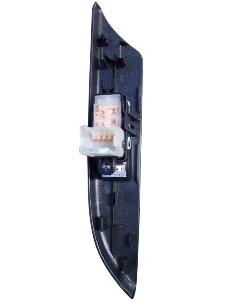 Tecla vidro traseiro direito Nissan March 2018/2019 1.0 3