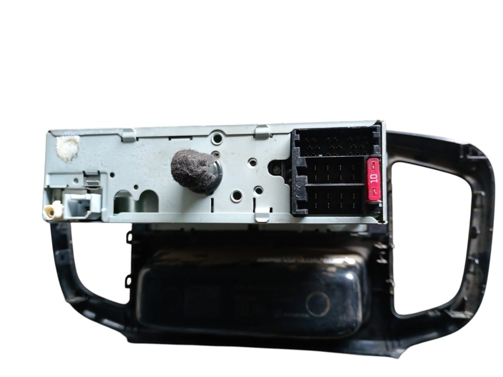 Rádio Fiat Strada C/moldura 2022 1.3 Manual 3