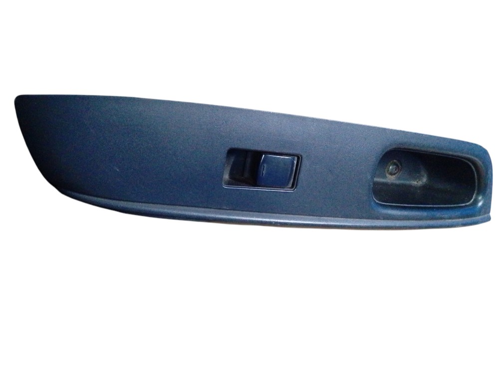 Comando Vidro Dianteiro Direito Nissan Versa Sv 2013/2014 3