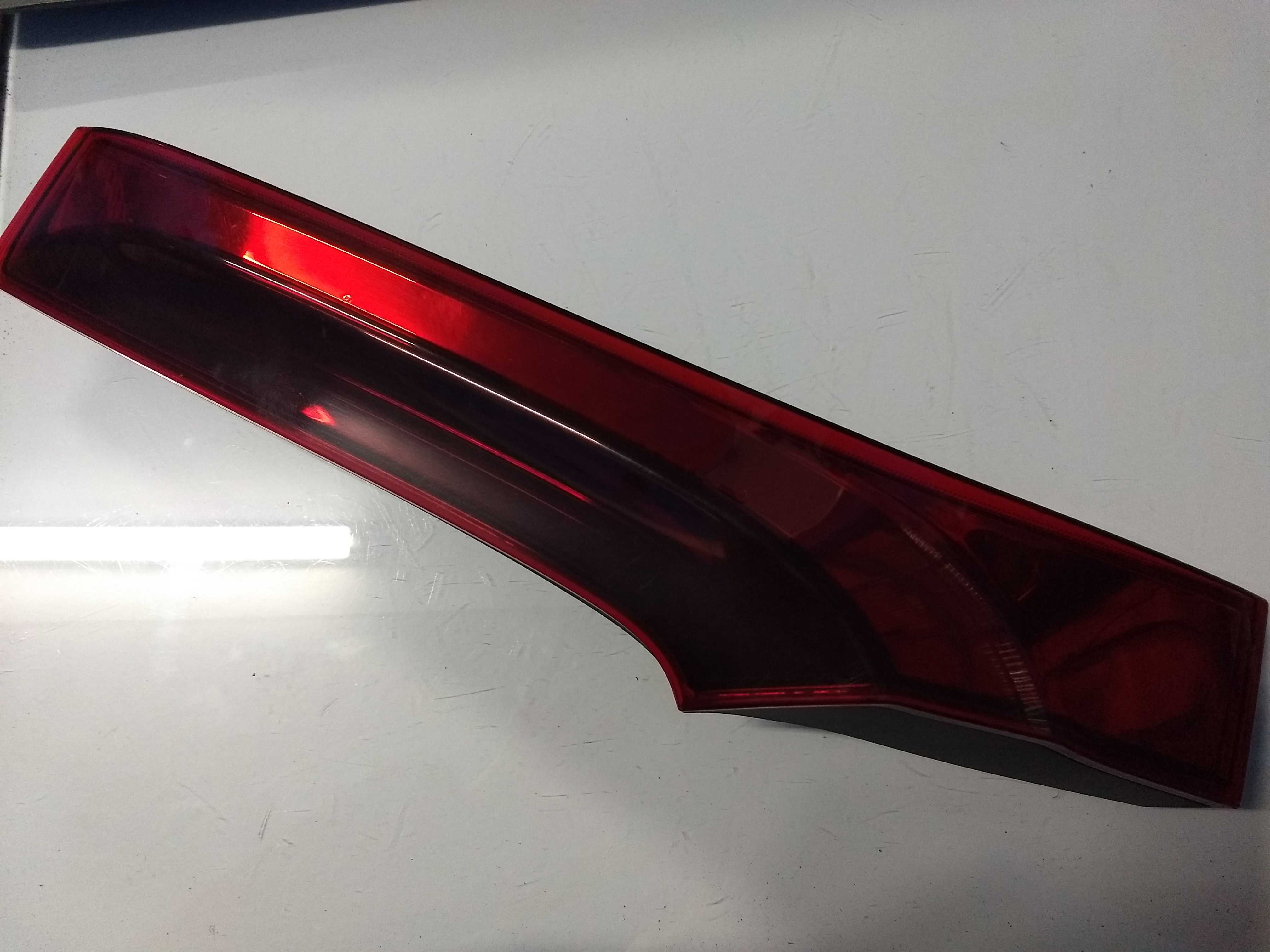 Lanterna Tampa Traseiro Esquerdo Honda Fit 2015 A 2019 2