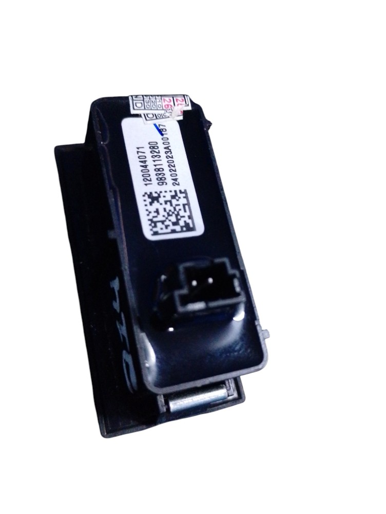 Botão Maçaneta Porta Malas Citroen C3 2023/24 1.0 3cc Preto 5