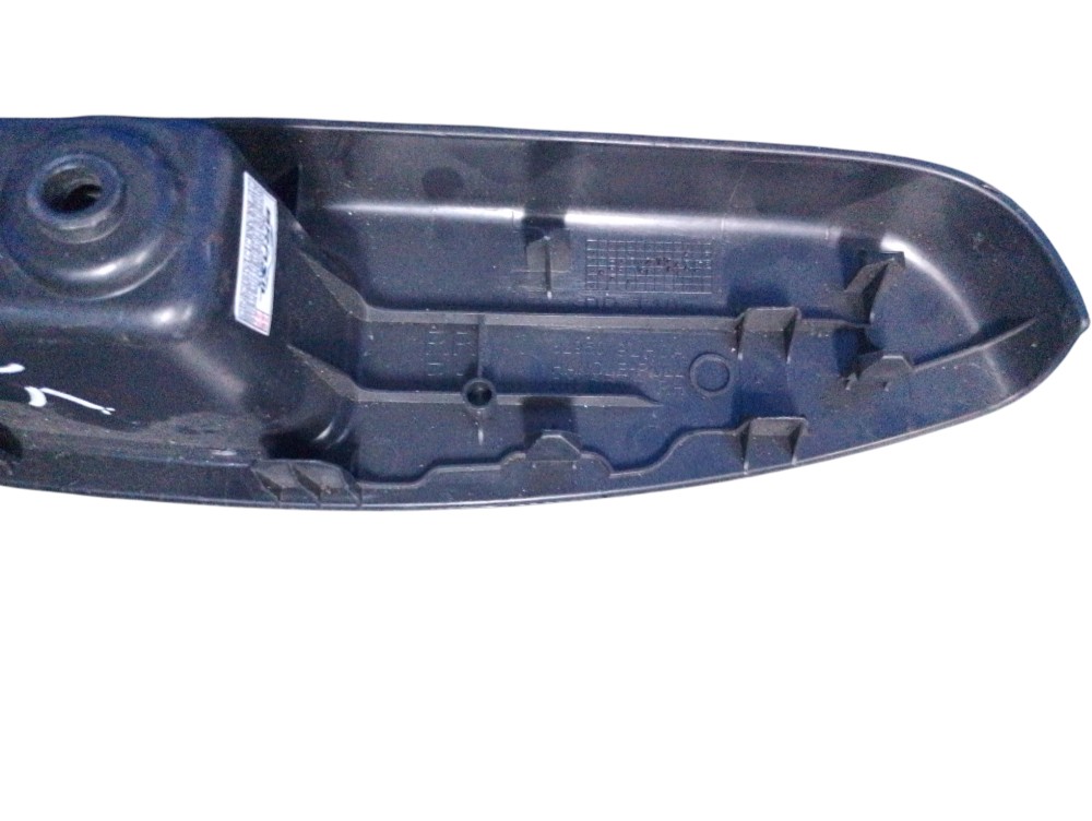 Moldura Porta Traseira Direita Nissan March 2016/2017 1.0 4