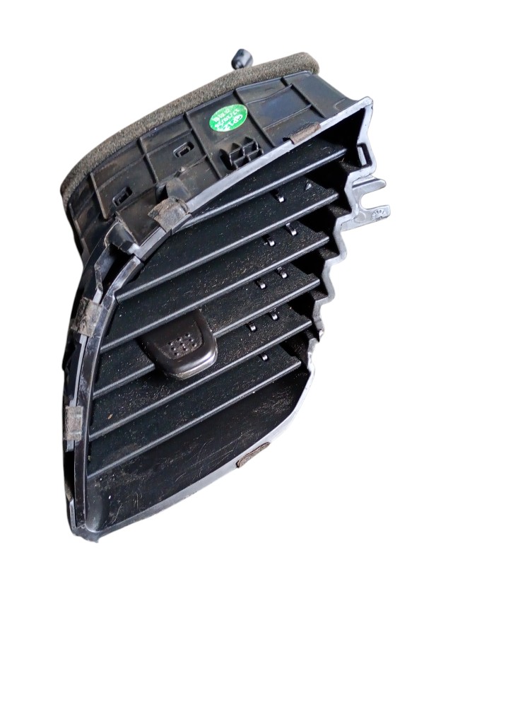 Difusor Ar Esquerdo Tracker Premier Tb 2018 1.4 2